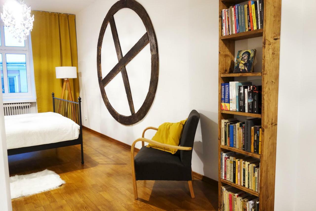 Apartament Skorpion Centrum Sanok Bagian luar foto