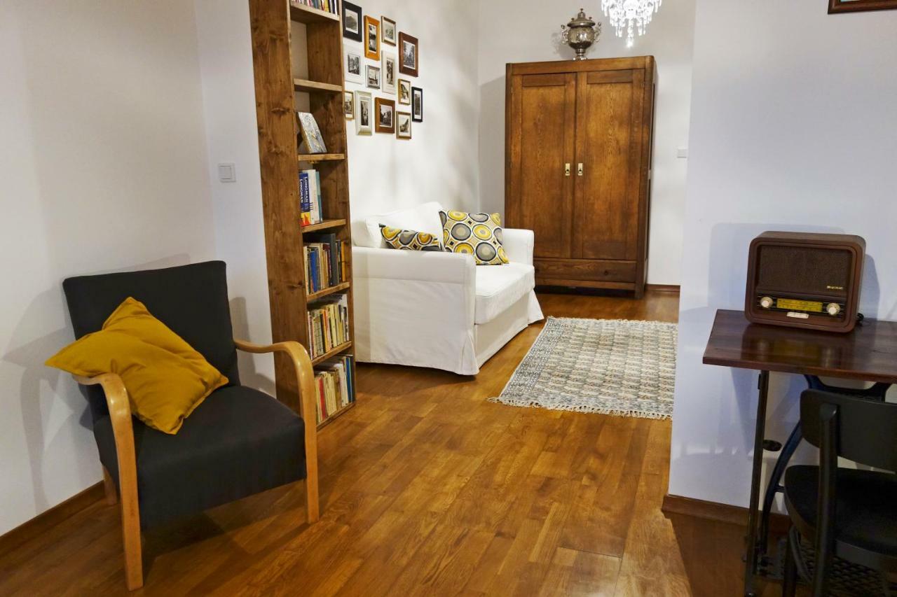 Apartament Skorpion Centrum Sanok Bagian luar foto